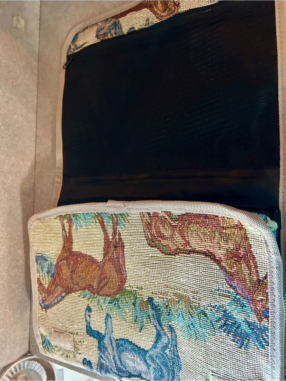Vintage Horse Tapestry bathroom bag in Brown and Blue
